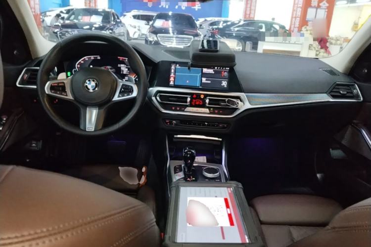 Used BMW 3 Series 2022 325Li M Sport Night Edition Package Center Console