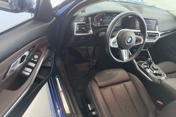 Used BMW 3 Series 2022 325Li M Sport Package Driver Seat