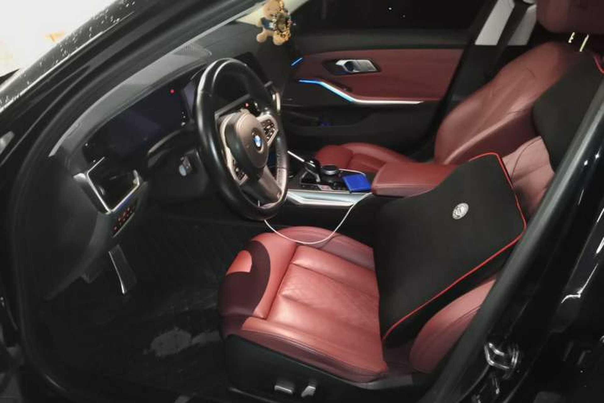 Used BMW 3 Series 2022 330i M Sport Night Edition Driver Seat