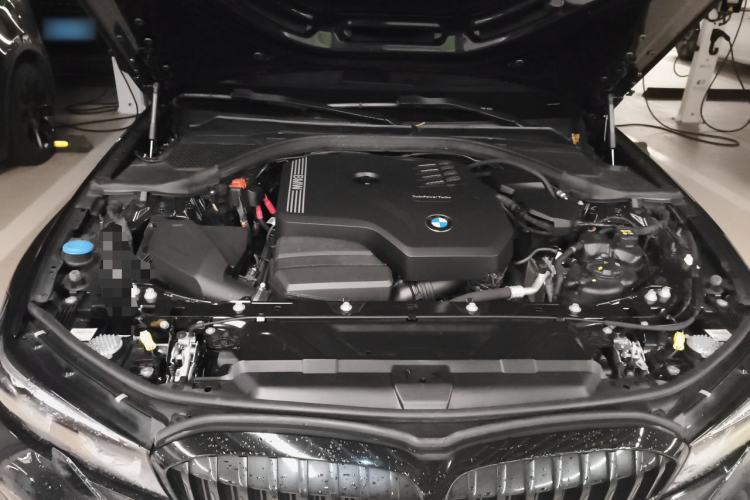 Used BMW 3 Series 2022 330i M Sport Night Edition Engine Bay