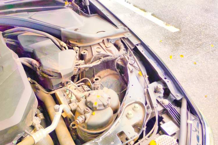 Used BMW 3 Series 2022 325Li M Sport Package Engine Bay Left
