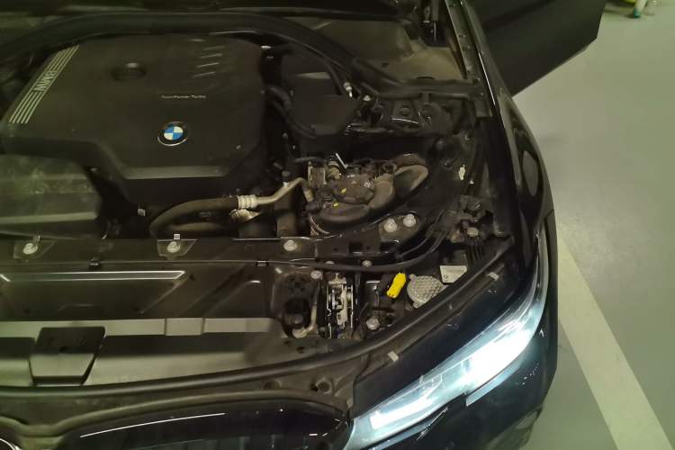 Used BMW 3 Series 2022 325i M Sport Package Engine Bay Left