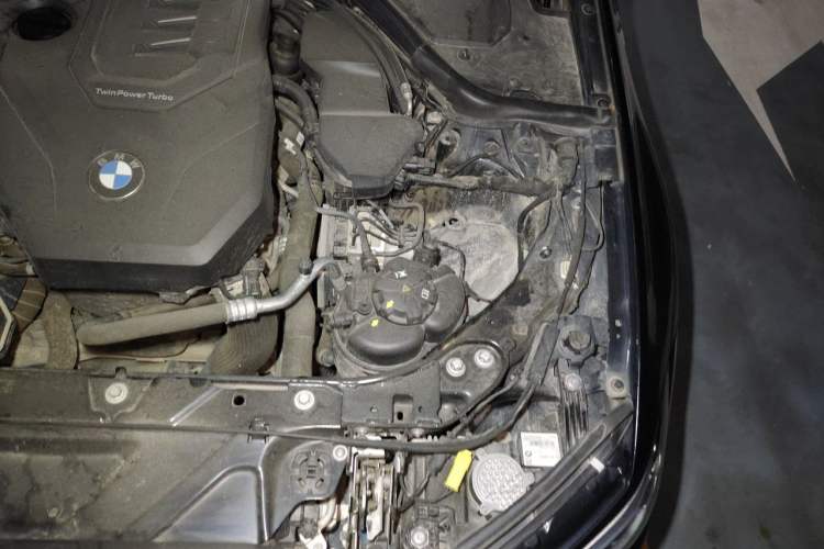 Used BMW 3 Series 2022 325Li M Sport Package Engine Bay Left