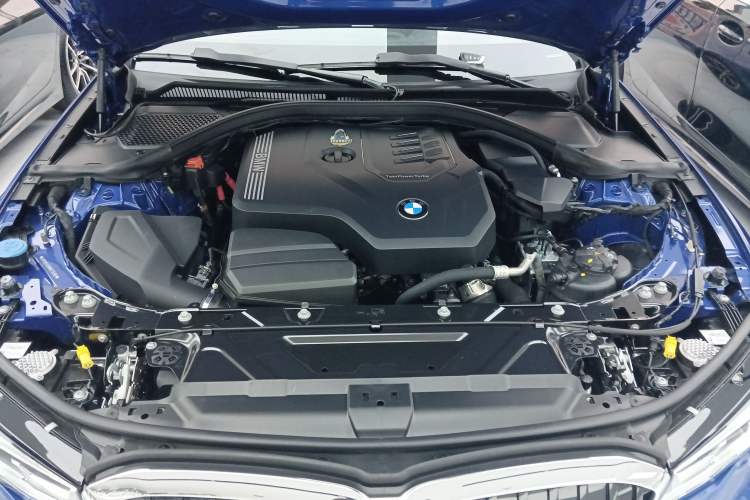 Used BMW 3 Series 2022 325i M Sport Package Engine Bay