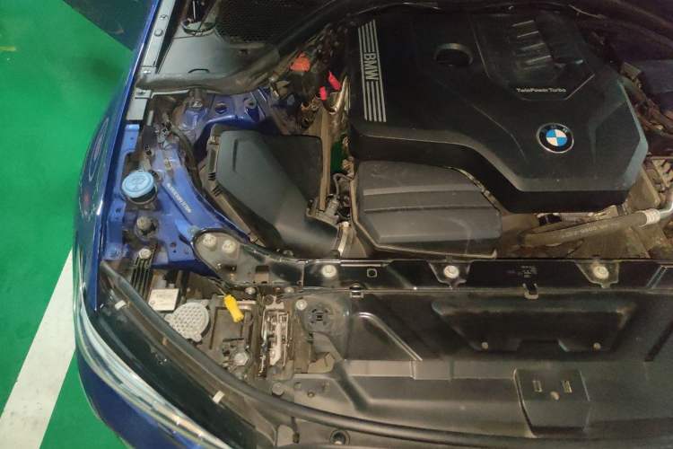 Used BMW 3 Series 2022 320Li M Sport Package Engine Bay Right