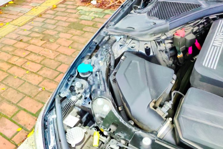 Used BMW 3 Series 2022 325Li M Sport Package Engine Bay Right
