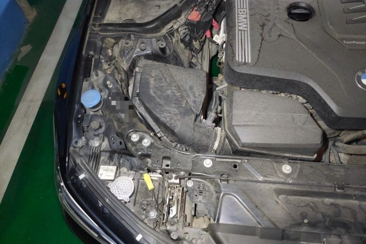 Used BMW 3 Series 2022 325Li M Sport Package Engine Bay Right