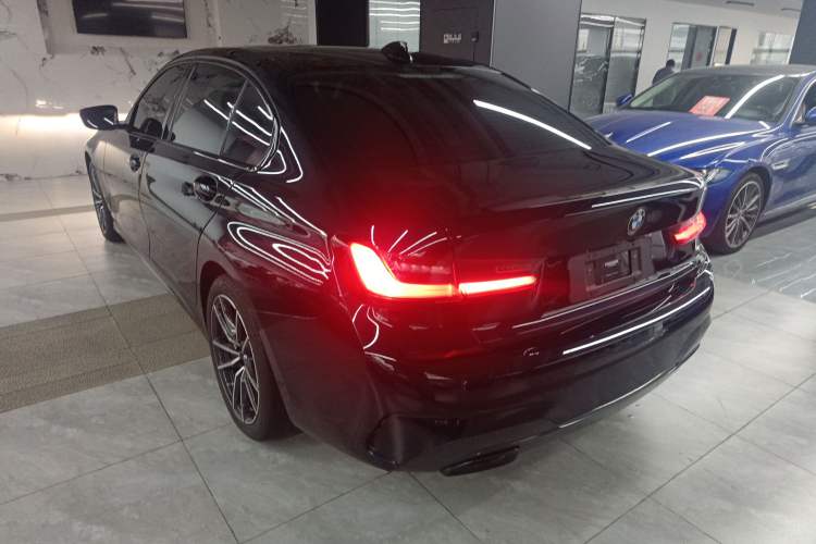 Used BMW 3 Series 2022 320Li M Sport Package Exterior 2