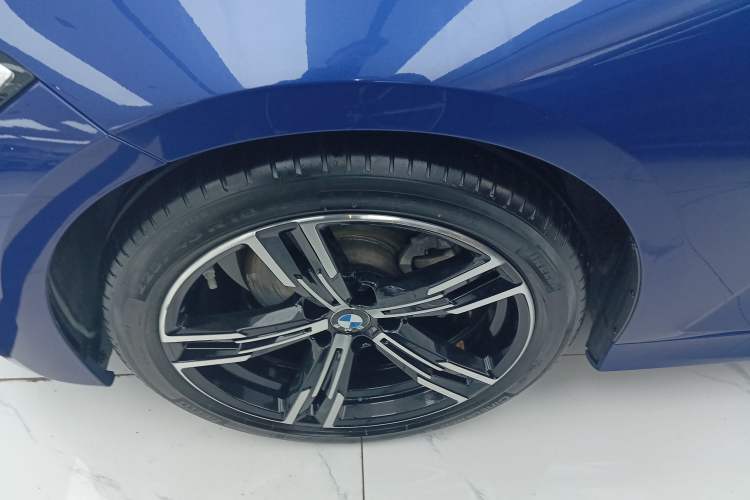 Used BMW 3 Series 2022 325i M Sport Package Exterior 4