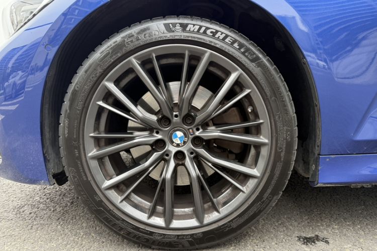 Used BMW 3 Series 2022 Restyled 330Li xDrive M Sport Night Edition Package Exterior 4