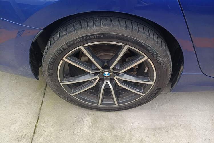Used BMW 3 Series 2022 325Li M Sport Package Exterior 5