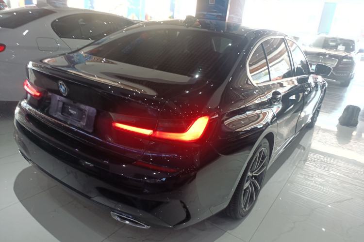 Used BMW 3 Series 2022 Restyled 320Li M Sport Package Exterior 5