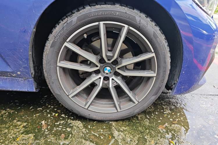 Used BMW 3 Series 2022 Restyled 320Li M Sport Package Exterior 7