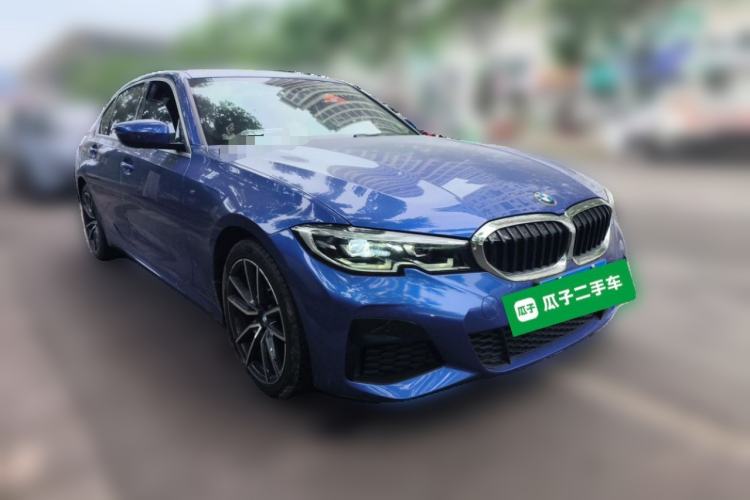 Used BMW 3 Series 2022 320Li M Sport Package Front Right 45 Deg