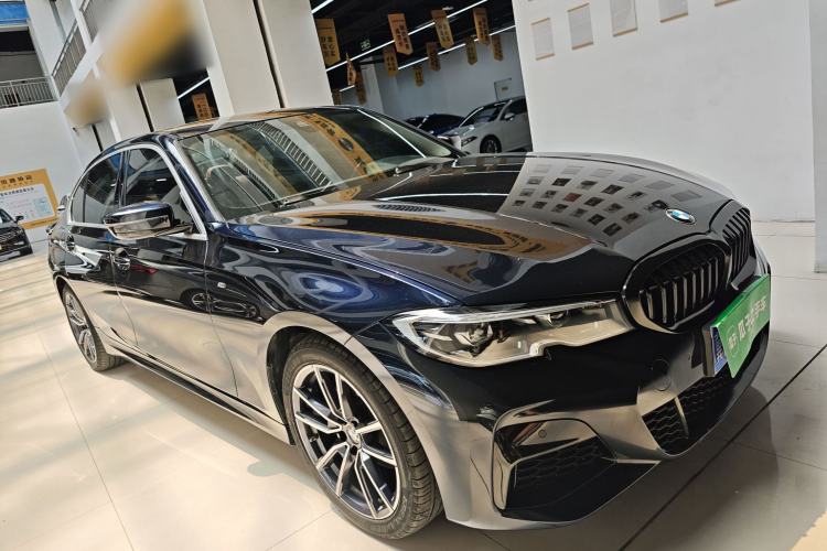 Used BMW 3 Series 2022 325Li M Sport Package Front Right 45 Deg