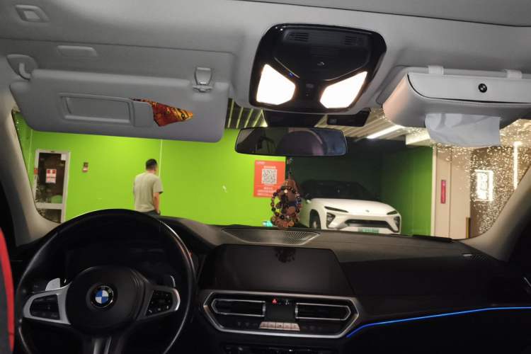Used BMW 3 Series 2022 330i M Sport Night Edition Headliner