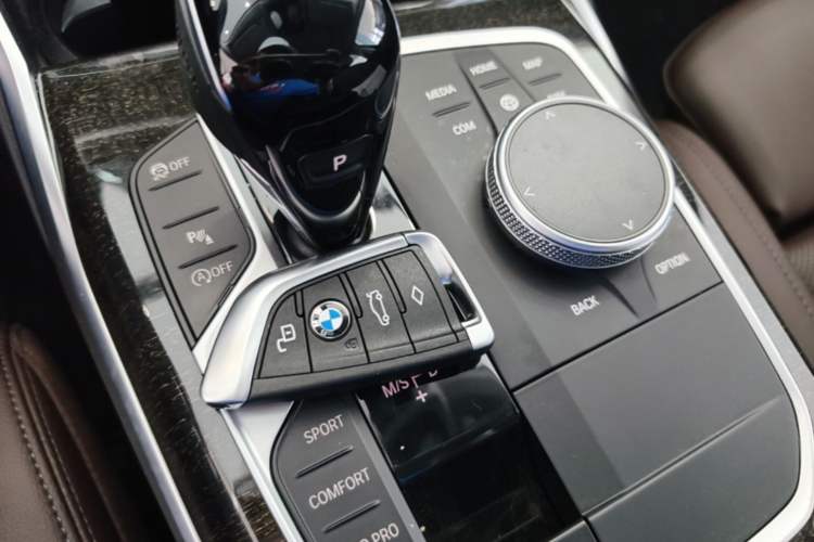 Used BMW 3 Series 2022 325Li M Sport Package Interior 1