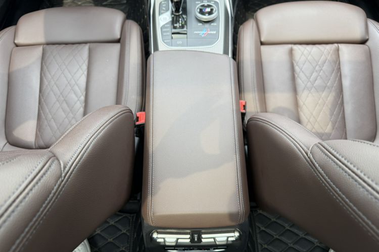 Used BMW 3 Series 2022 Restyled 330Li xDrive M Sport Night Edition Package Interior 13