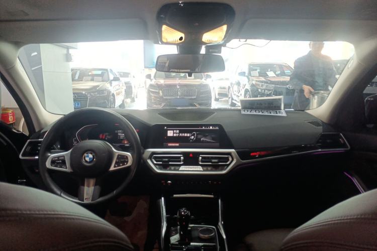 Used BMW 3 Series 2022 Restyled 320Li M Sport Package Interior 2