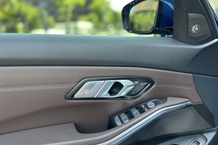 Used BMW 3 Series 2022 325Li M Sport Package Interior 5