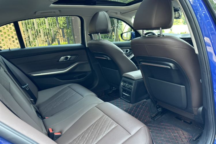 Used BMW 3 Series 2022 325Li M Sport Package Interior 8
