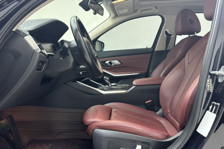 Used BMW 3 Series 2022 325Li M Sport Package Left Front Seat