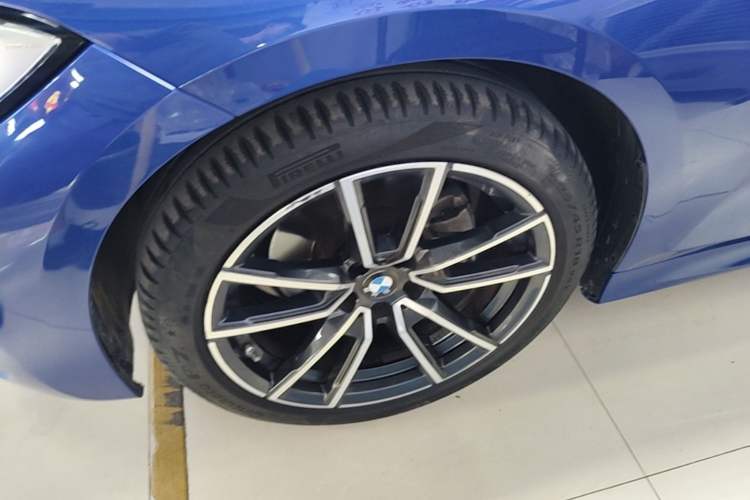 Used BMW 3 Series 2022 325Li M Sport Package Left Front Wheel Hub