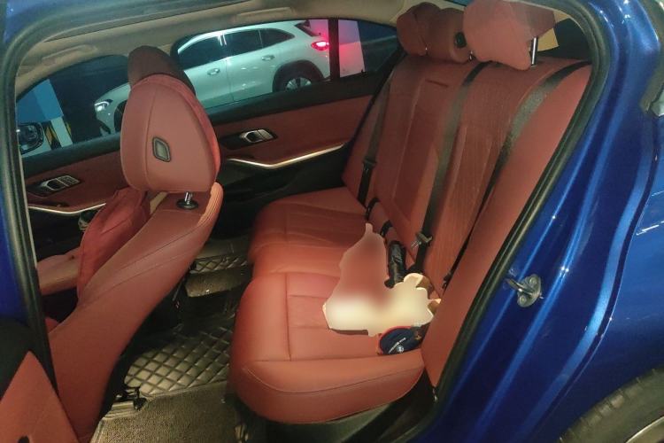 Used BMW 3 Series 2022 320Li M Sport Package Left Rear Seat