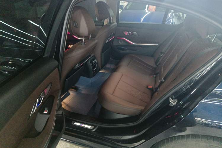 Used BMW 3 Series 2022 320Li M Sport Package Left Rear Seat