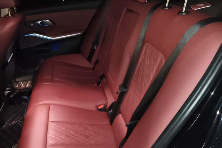 Used BMW 3 Series 2022 330i M Sport Night Edition Left Rear Seat