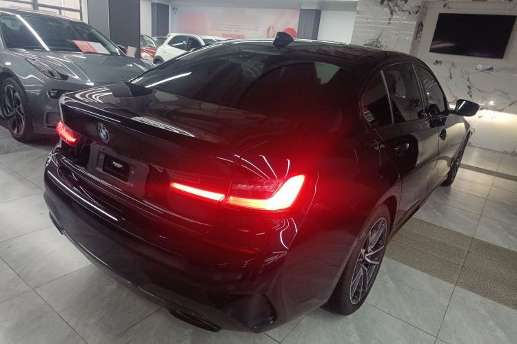Used BMW 3 Series 2022 320Li M Sport Package Rear Right 45 Deg