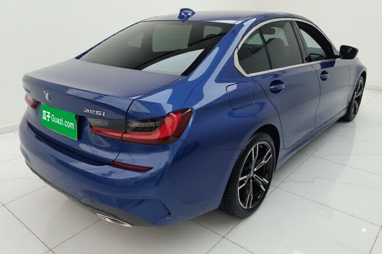 Used BMW 3 Series 2022 325i M Sport Package Rear Right 45 Deg