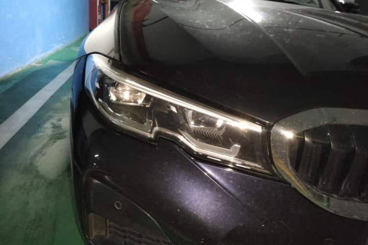 Used BMW 3 Series 2022 325Li M Sport Package Right Front Headlight