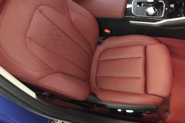 Used BMW 3 Series 2022 325Li M Sport Package Right Front Seat
