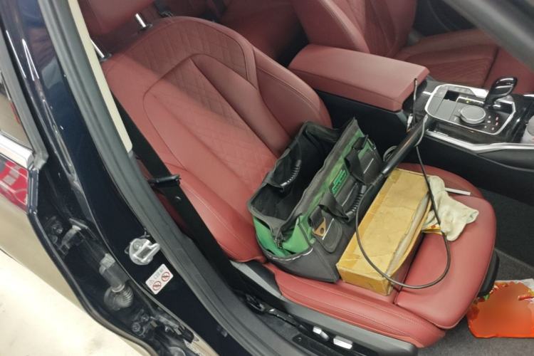 Used BMW 3 Series 2022 325Li M Sport Package Right Front Seat