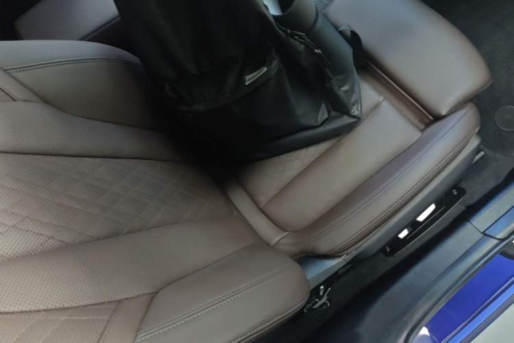 Used BMW 3 Series 2022 Updated 325Li M Sport Package Right Front Seat