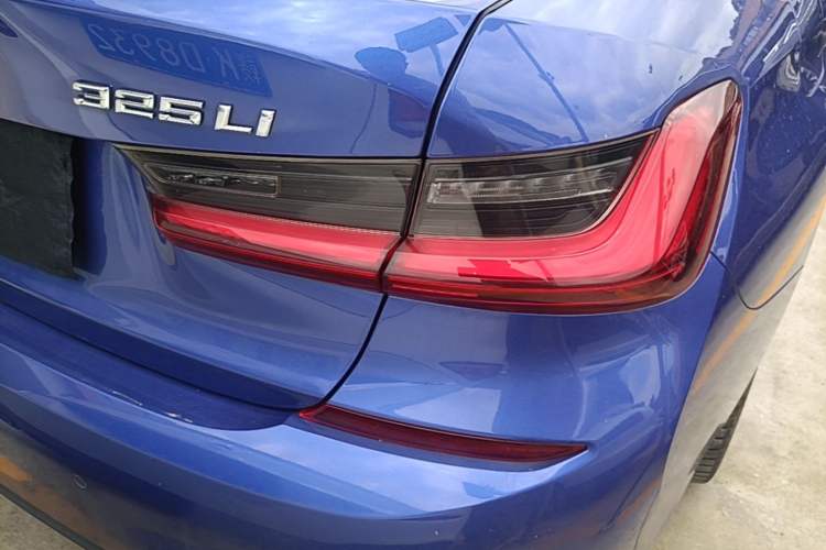 Used BMW 3 Series 2022 325Li M Sport Package Right Rear Taillight