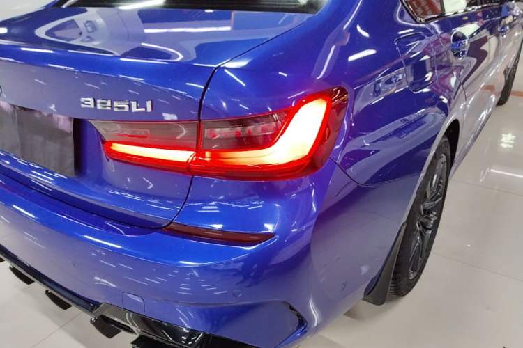 Used BMW 3 Series 2022 325Li M Sport Night Edition Package Right Rear Taillight
