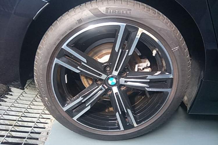 Used BMW 3 Series 2022 Updated 325i M Sport Package Right Rear Wheel Hub