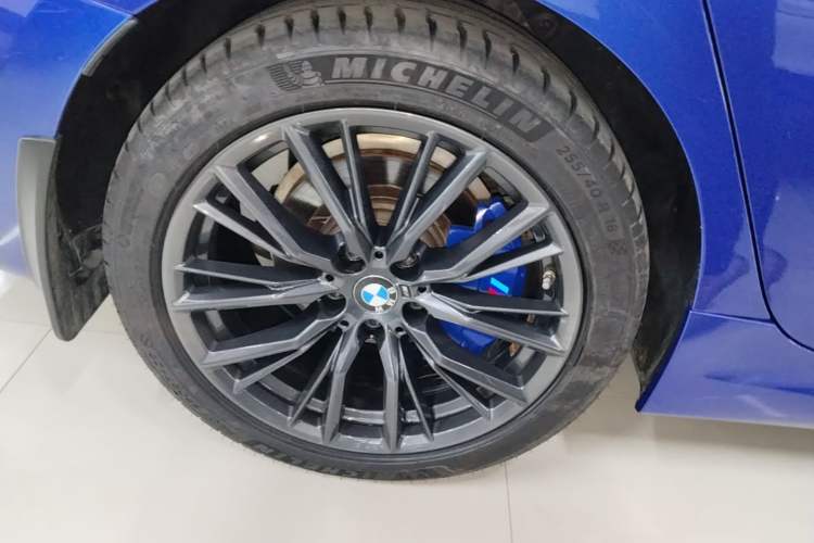 Used BMW 3 Series 2022 325Li M Sport Night Edition Package Right Rear Wheel Hub