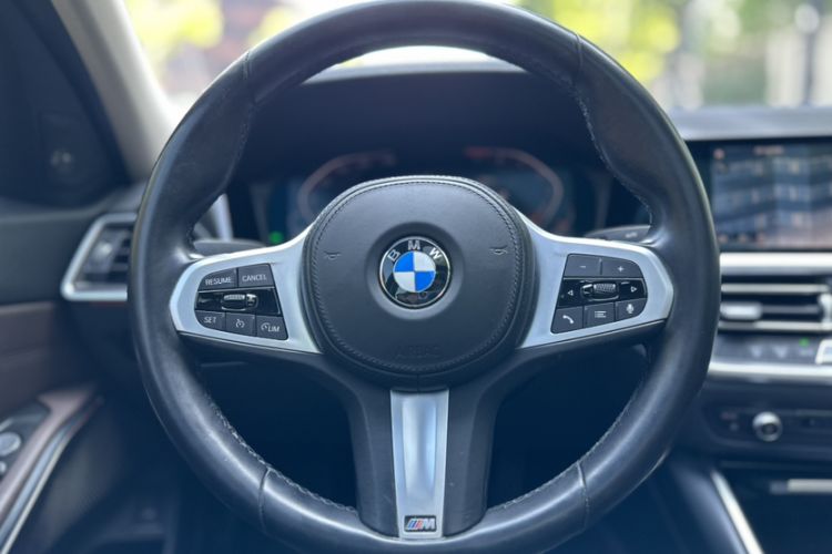Used BMW 3 Series 2022 325Li M Sport Package Steering Wheel