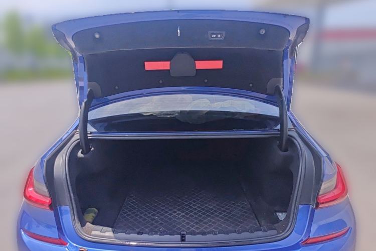 Used BMW 3 Series 2022 325Li M Sport Package Trunk