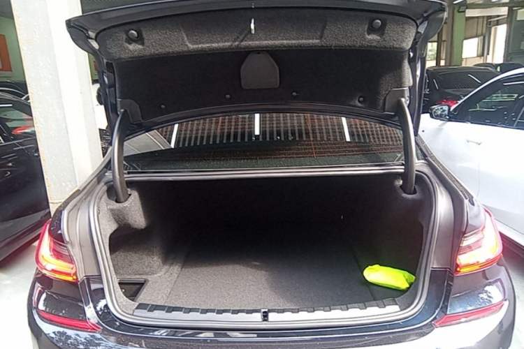 Used BMW 3 Series 2022 Updated 325i M Sport Package Trunk