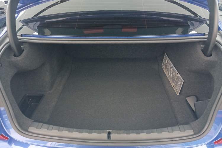 Used BMW 3 Series 2022 325i M Sport Package Trunk