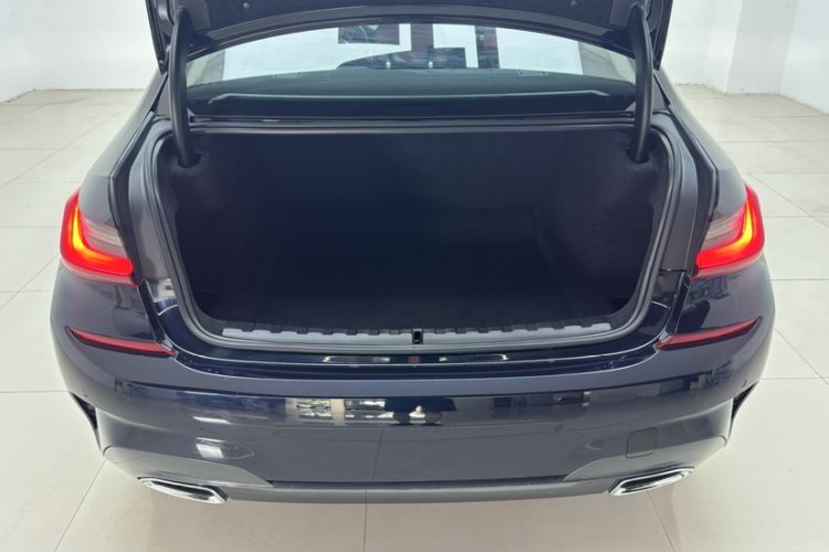 Used BMW 3 Series 2022 325Li M Sport Package Trunk