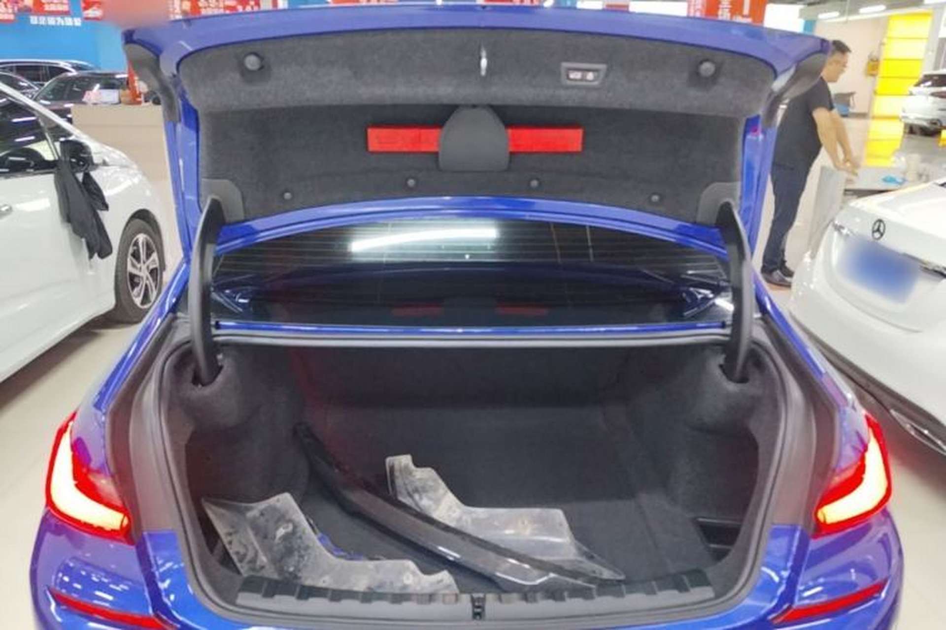Used BMW 3 Series 2022 325Li M Sport Night Edition Package Trunk