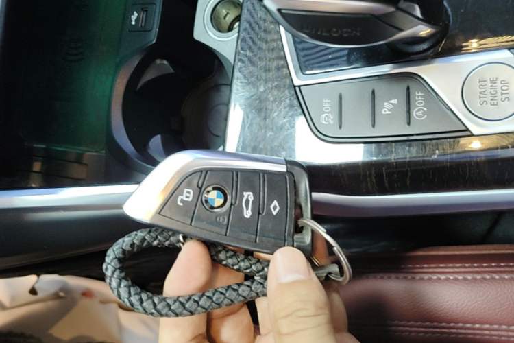 Used BMW 3 Series 2022 325Li M Sport Package Vehicle Key