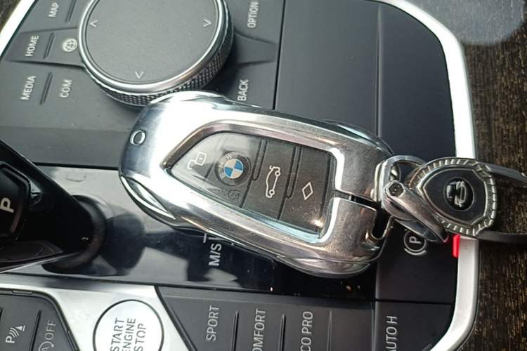 Used BMW 3 Series 2022 325Li M Sport Package Vehicle Key
