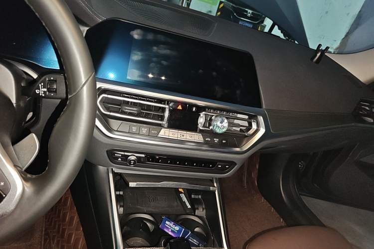 Used BMW 3 Series 2022 325i M Sport Night Edition Package Audio And AC Panel