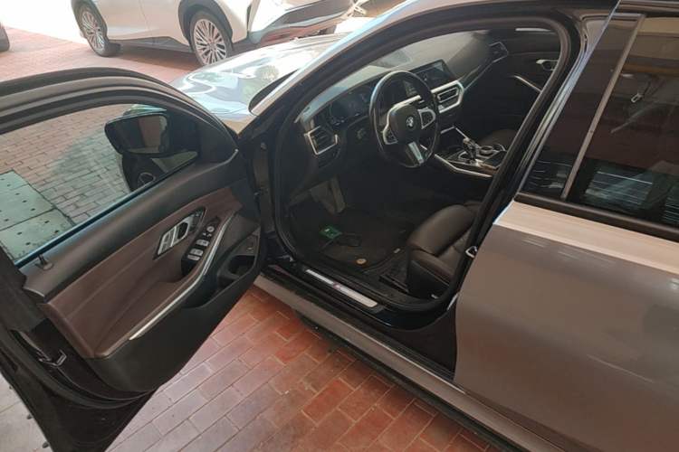 Used BMW 3 Series 2022 325Li M Sport Package Driver Seat